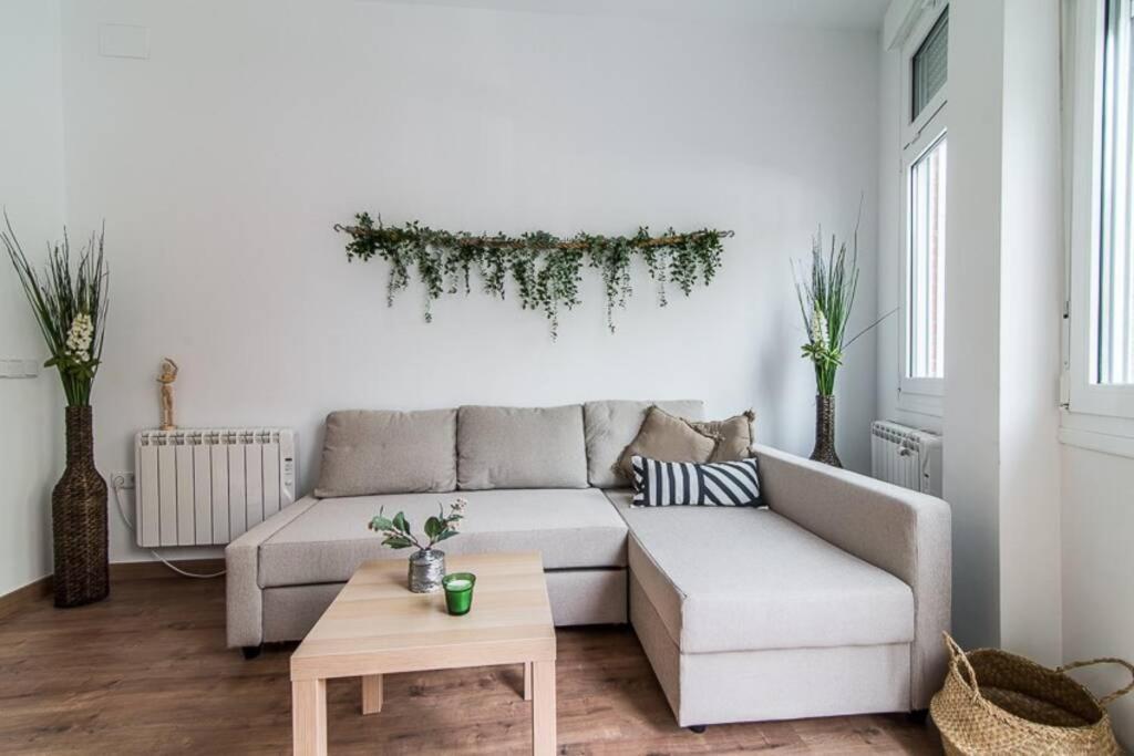 #15Pin-1 Apartamento De Un Dormitorio En Tetuan Мадрид Екстериор снимка