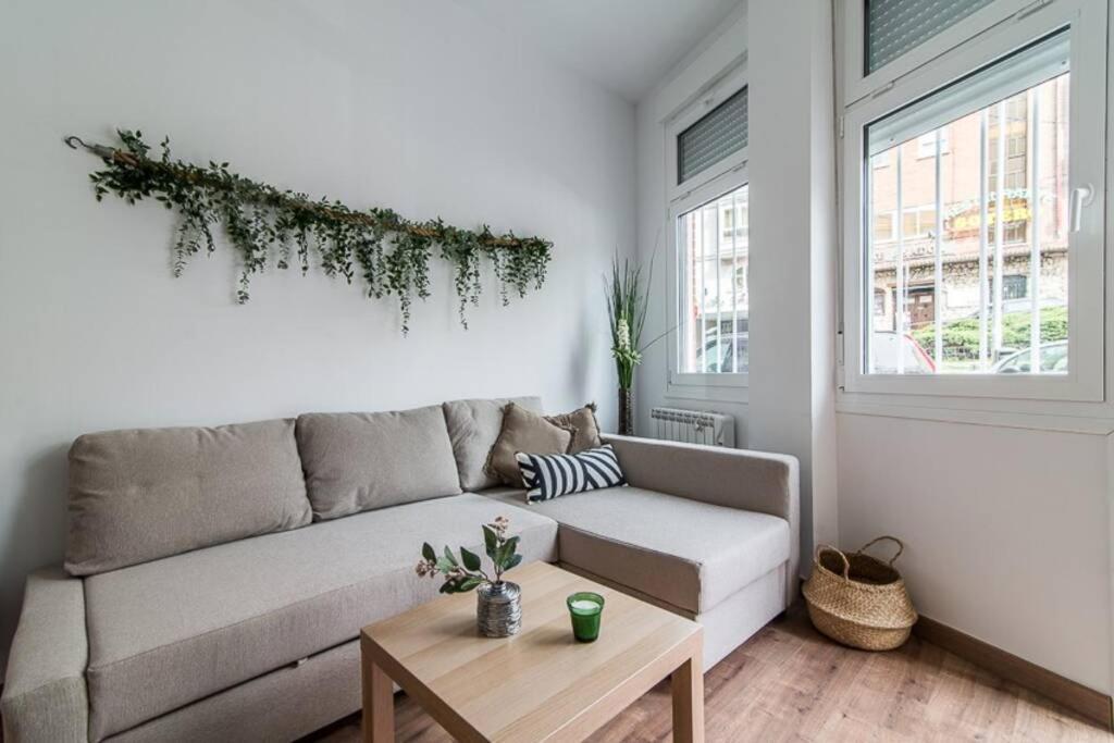 #15Pin-1 Apartamento De Un Dormitorio En Tetuan Мадрид Екстериор снимка