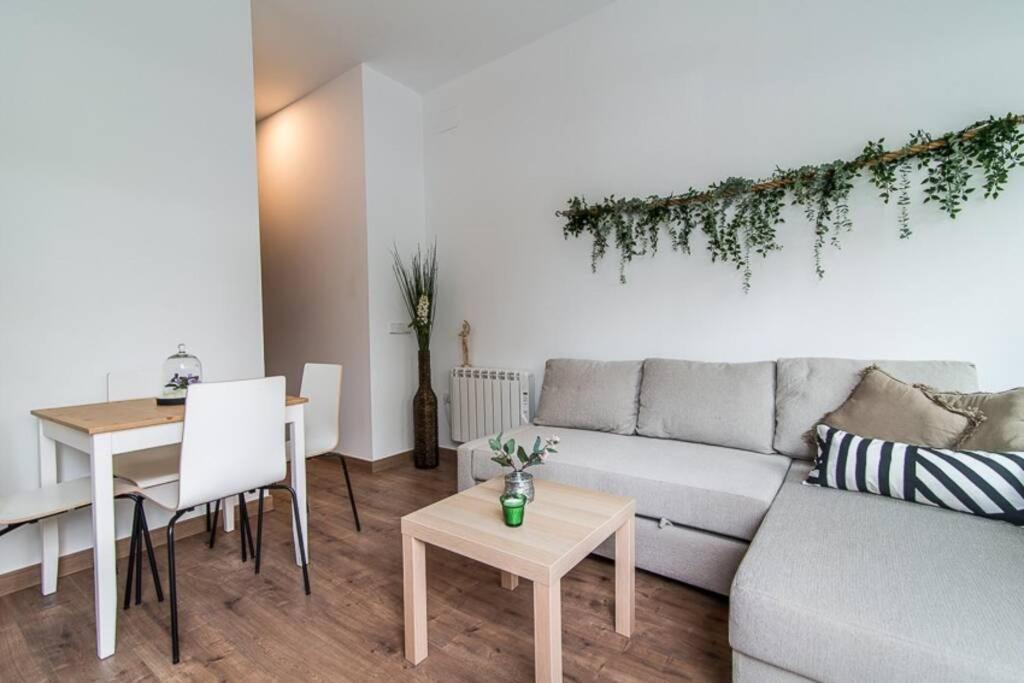 #15Pin-1 Apartamento De Un Dormitorio En Tetuan Мадрид Екстериор снимка